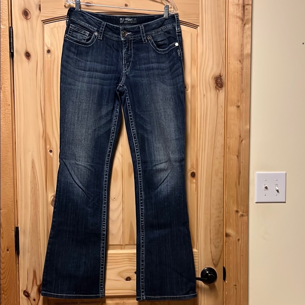 NWOT Silver Suki Women’s Jeans tag 31W/34L see measurements in listing